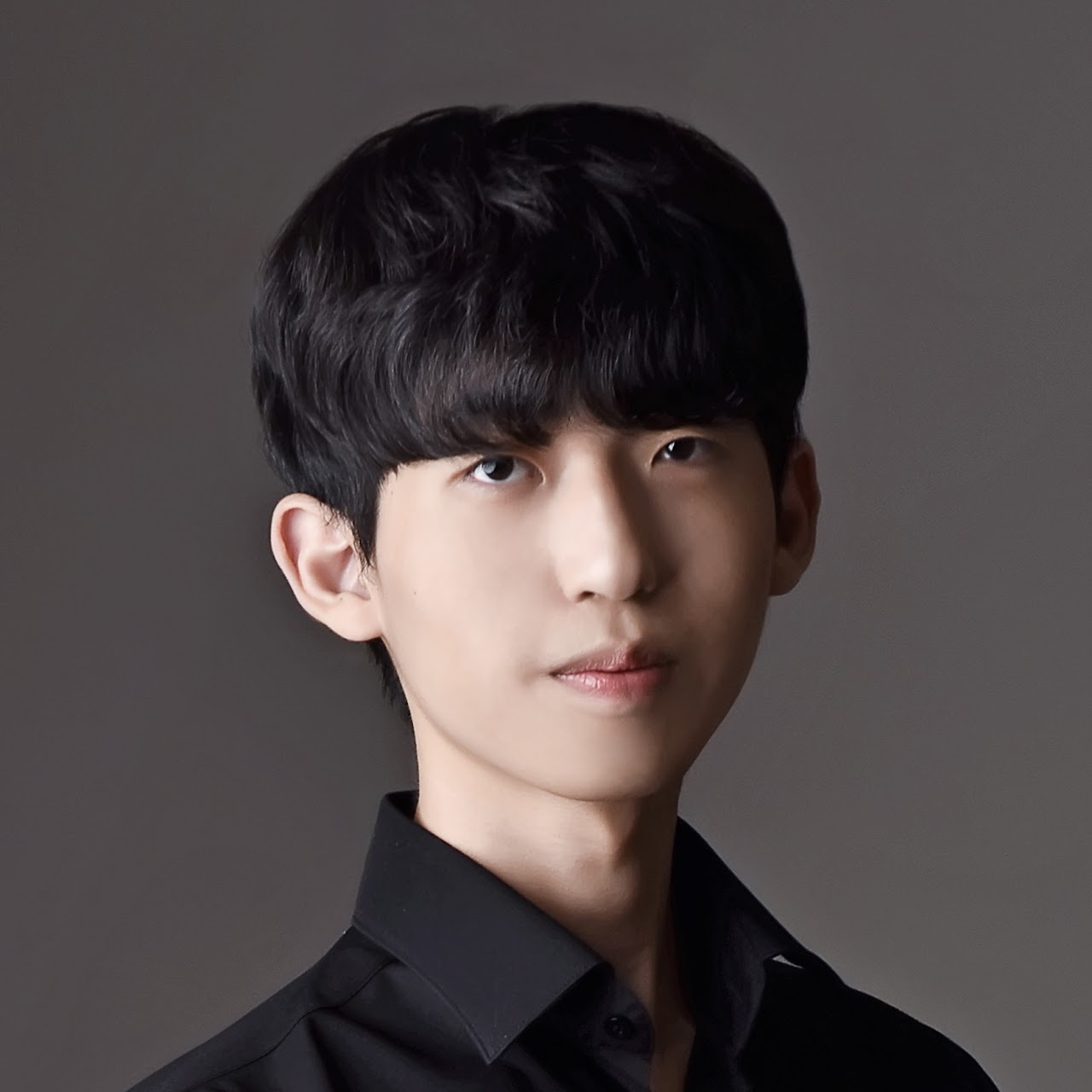 Jinwoo Jang